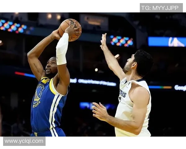 勇士与小牛激战全场精彩回放尽览篮球盛宴的每一个瞬间